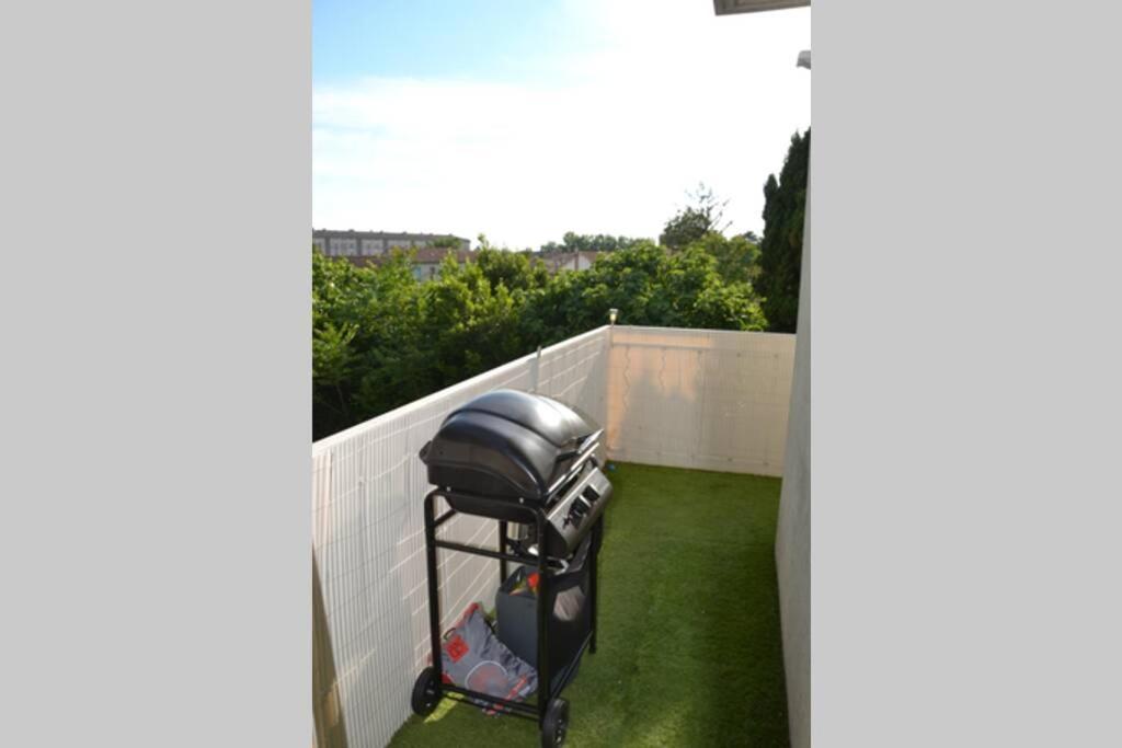 Appartement Lumineux Et Calme Avec Terrasse أفينيون المظهر الخارجي الصورة